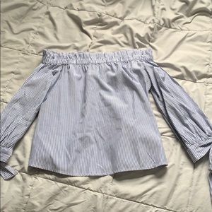 Off the shoulder American Eagle shirt